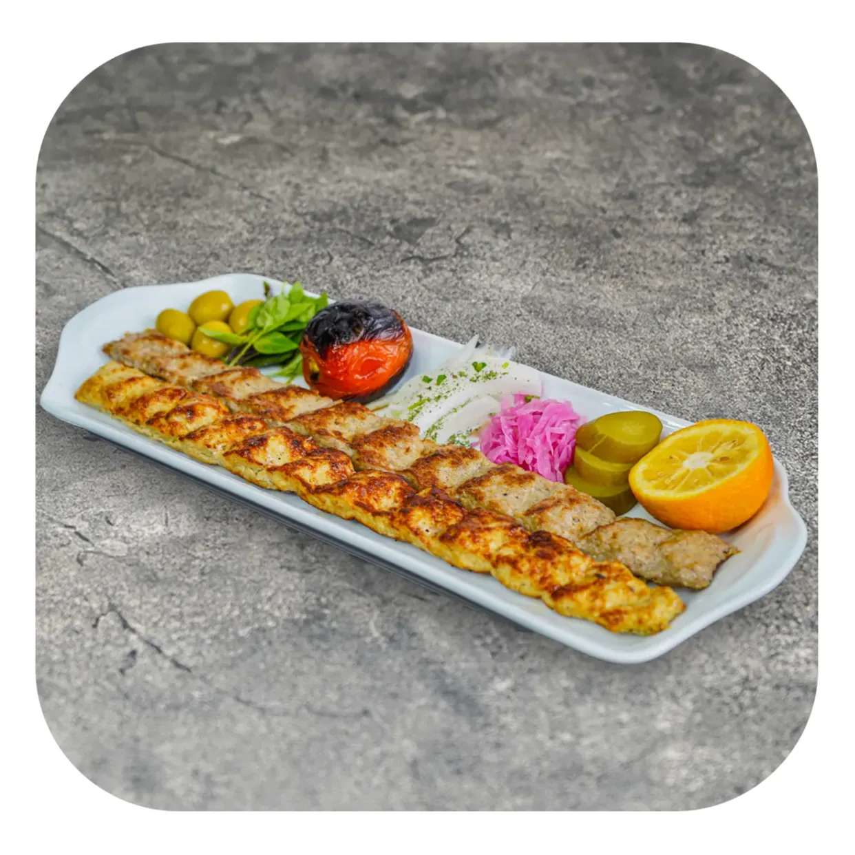 کباب کوبیده مخلوط گوشت و مرغ